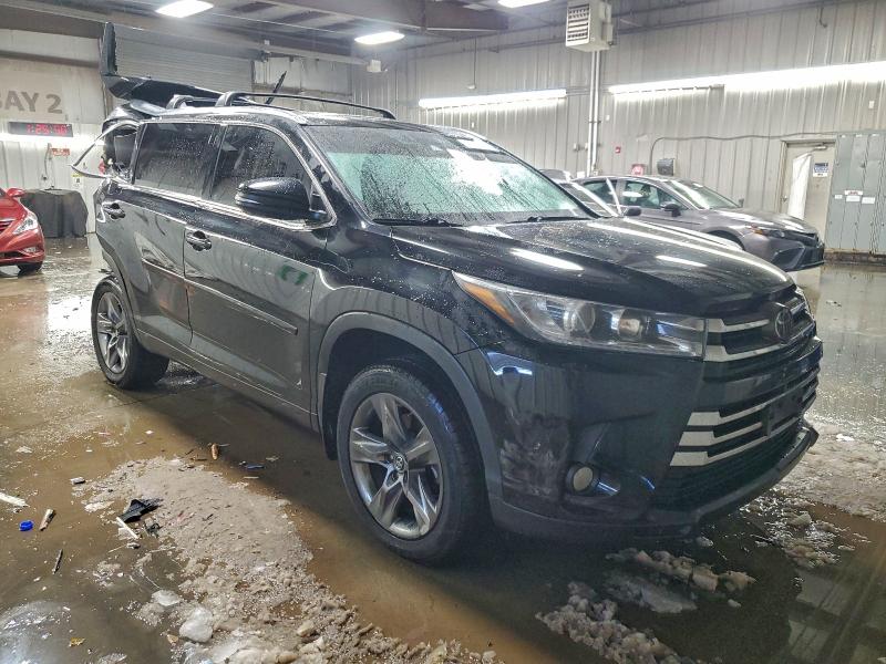 Фото 4 - TOYOTA HIGHLANDER