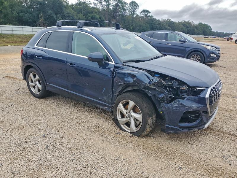 Фото 4 - AUDI Q3