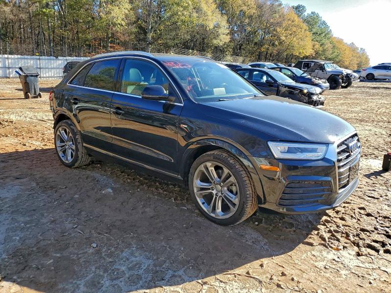 Фото 4 - AUDI Q3