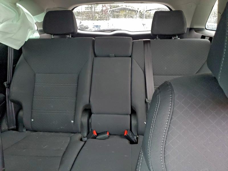 Фото 10 - KIA SORENTO