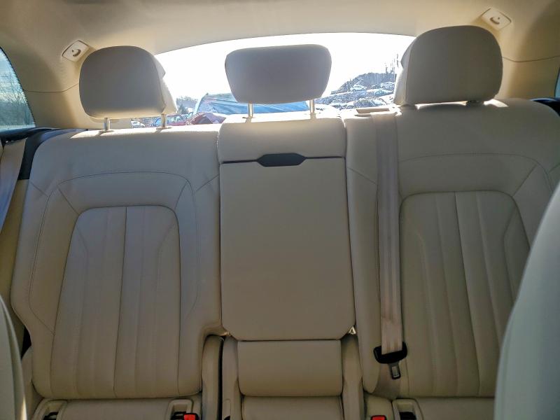 Фото 10 - AUDI Q5