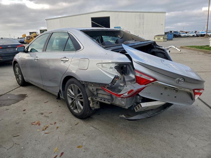 Фото 2 - TOYOTA CAMRY