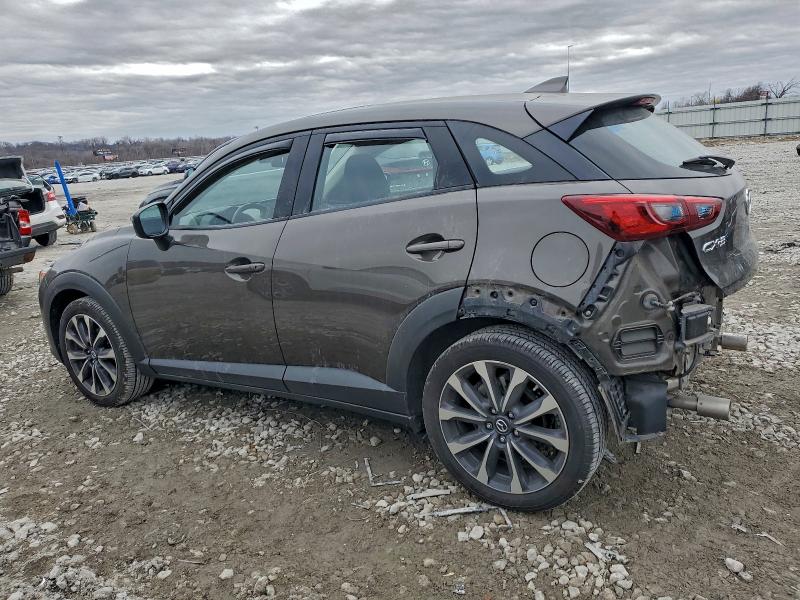 Фото 2 - MAZDA CX-3