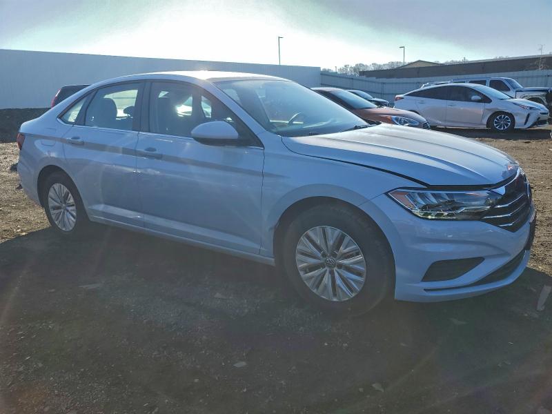 Фото 4 - VOLKSWAGEN JETTA