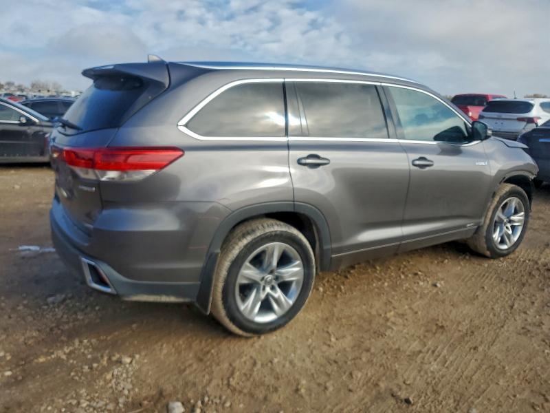 Фото 3 - TOYOTA HIGHLANDER