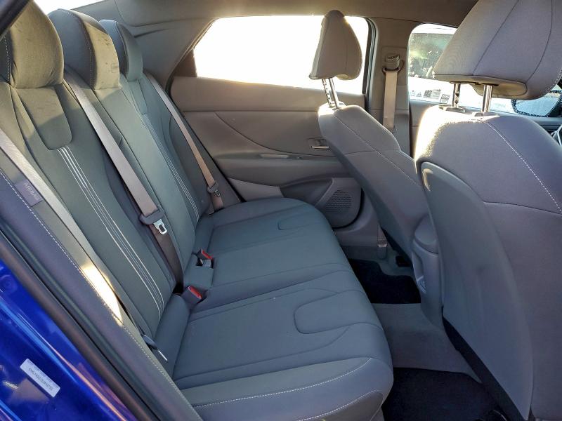 Фото 10 - HYUNDAI ELANTRA