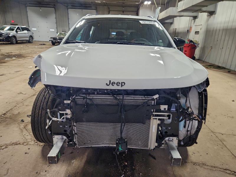 Фото 5 - JEEP COMPASS