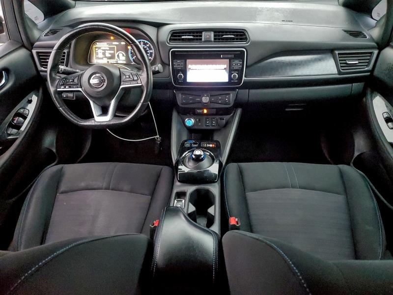 Фото 8 - NISSAN LEAF