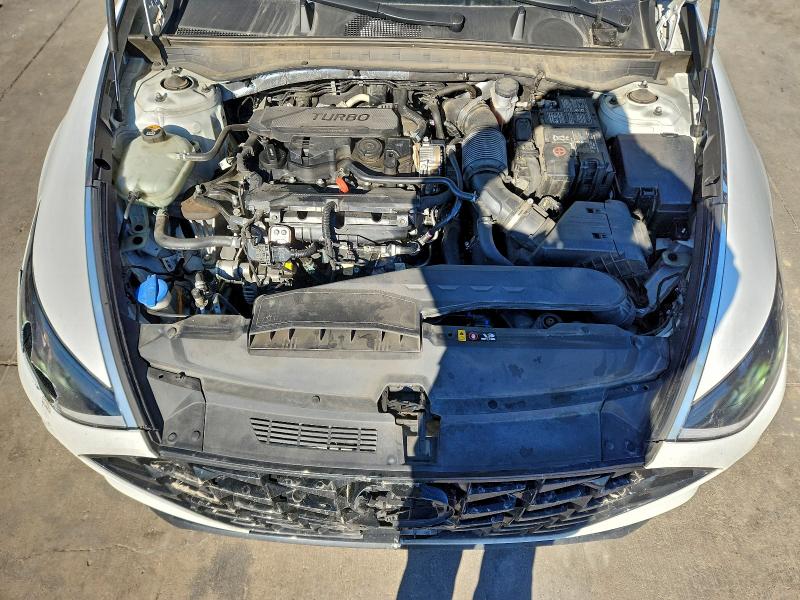 Фото 11 - HYUNDAI SONATA