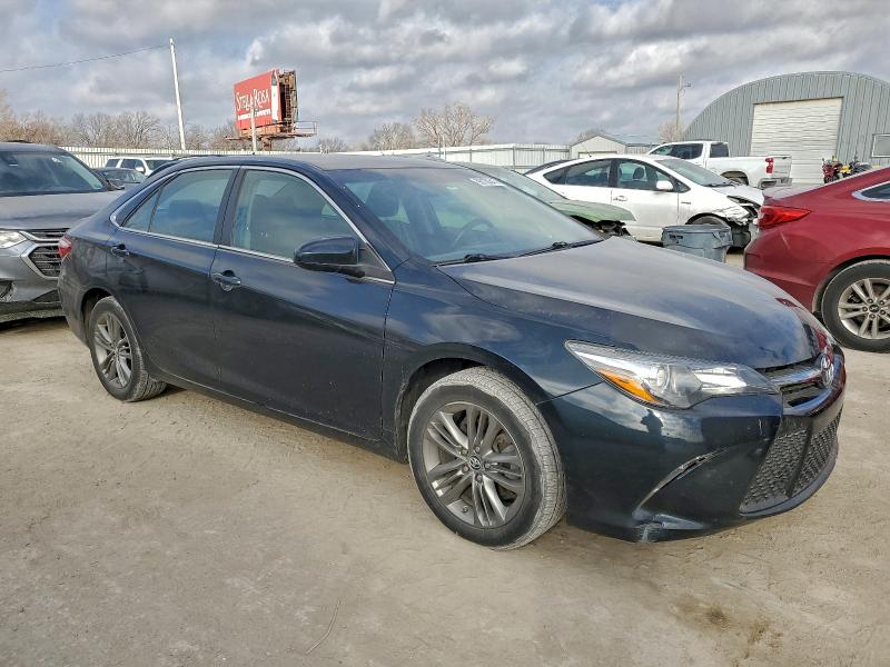 Фото 4 - TOYOTA CAMRY