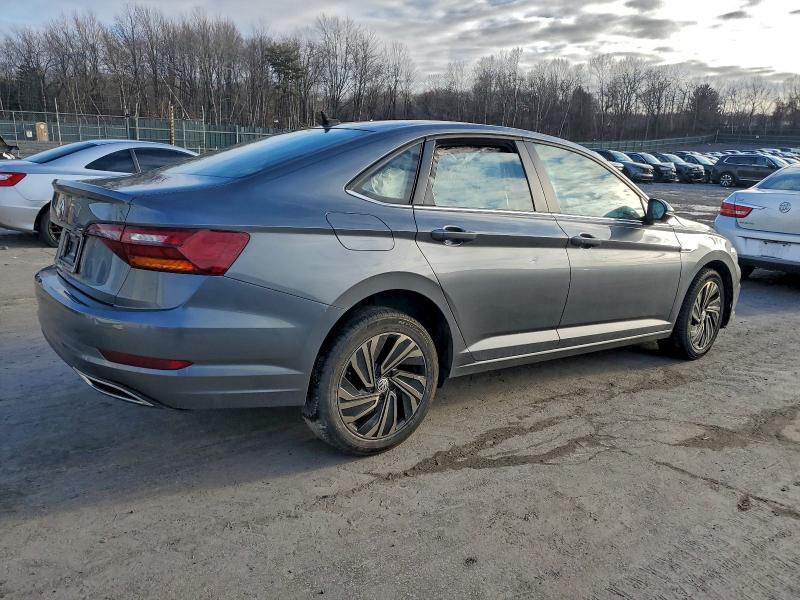 Фото 3 - VOLKSWAGEN JETTA