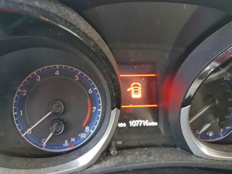 Фото 9 - TOYOTA COROLLA