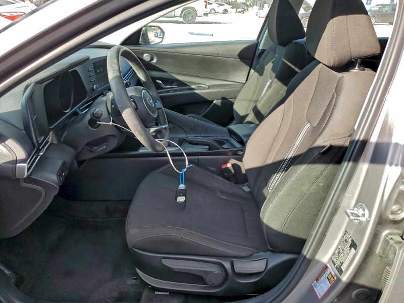 Фото 7 - HYUNDAI ELANTRA