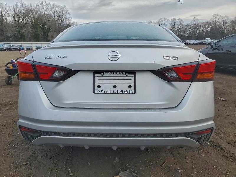 Фото 6 - NISSAN ALTIMA