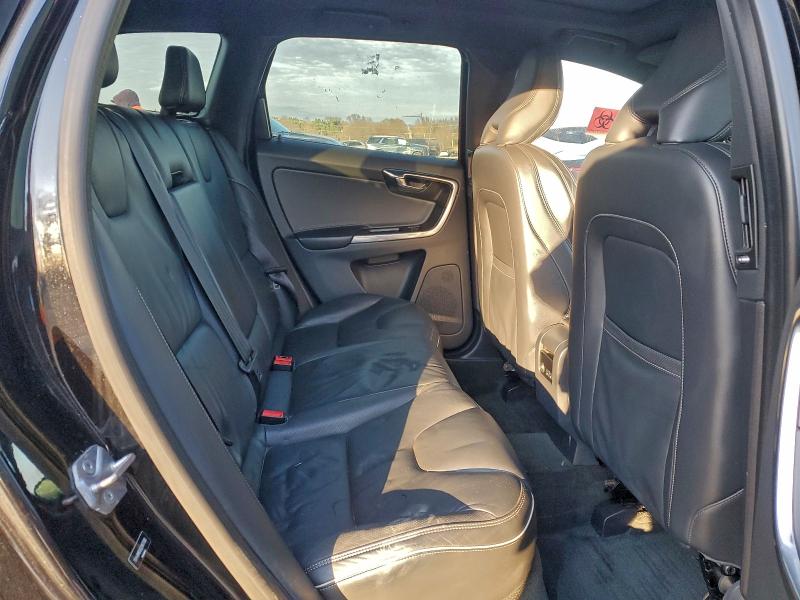 Фото 11 - VOLVO XC60