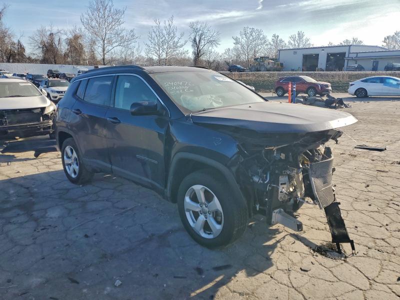 Фото 4 - JEEP COMPASS