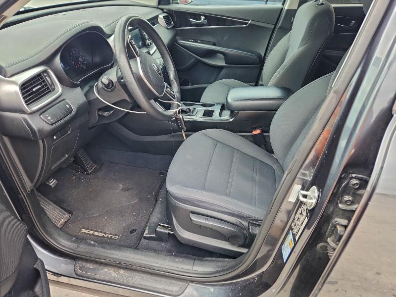 Фото 7 - KIA SORENTO