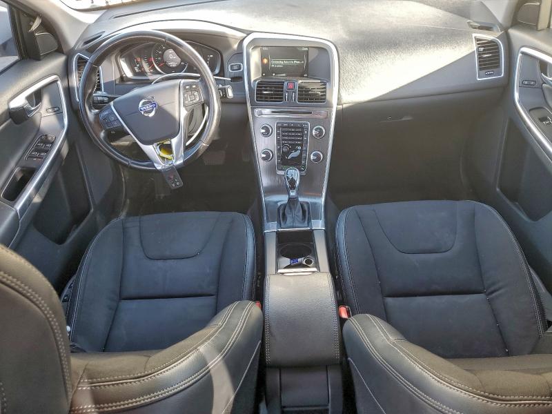 Фото 8 - VOLVO XC60