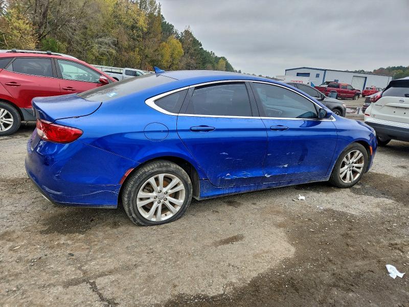 Фото 3 - CHRYSLER 200