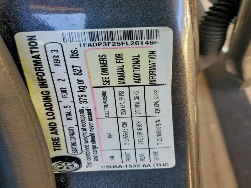 Фото 13 - FORD FOCUS