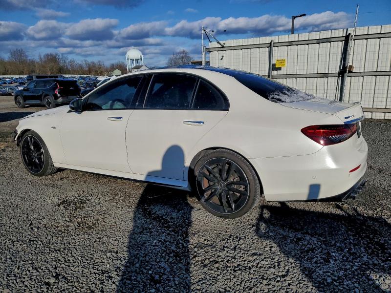 Фото 2 - MERCEDES-BENZ E-CLASS