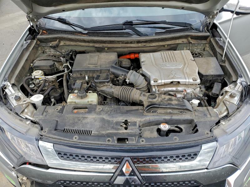 Фото 12 - MITSUBISHI OUTLANDER