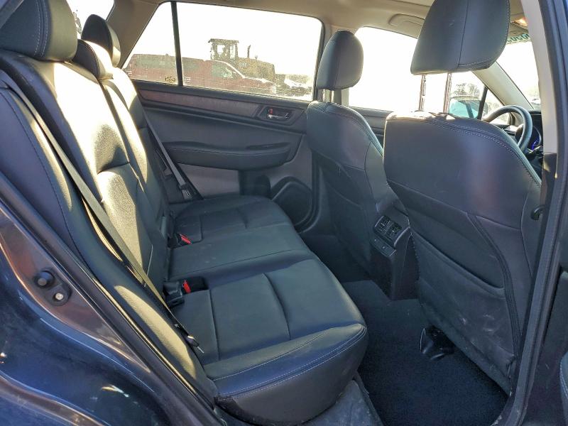 Фото 11 - SUBARU OUTBACK