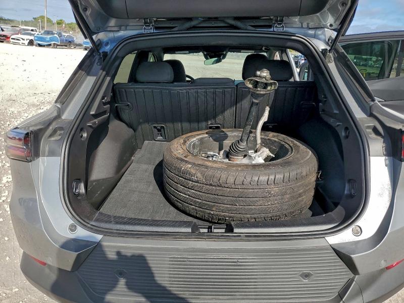 Фото 13 - CHEVROLET EQUINOX