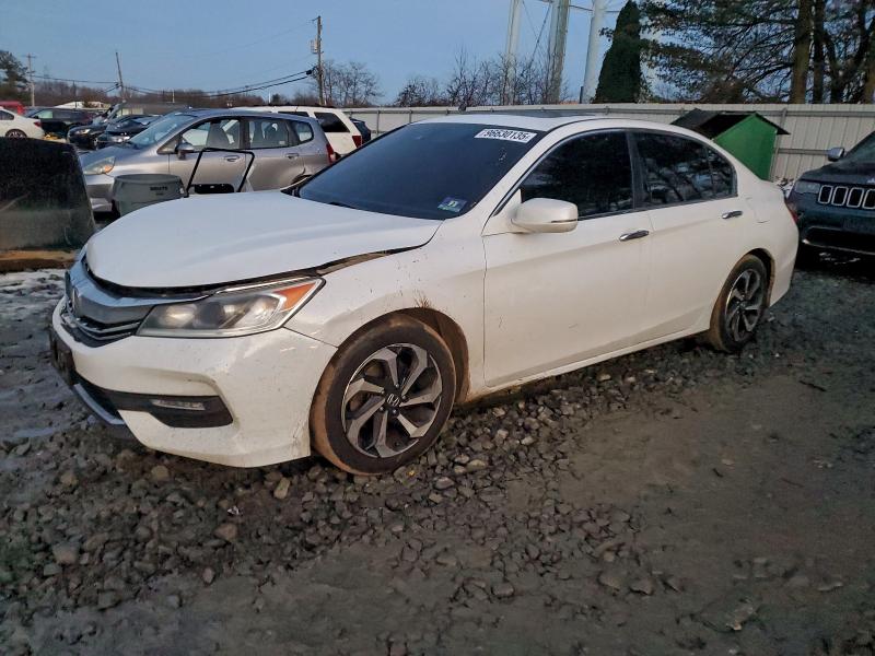 Фото 1 - HONDA ACCORD