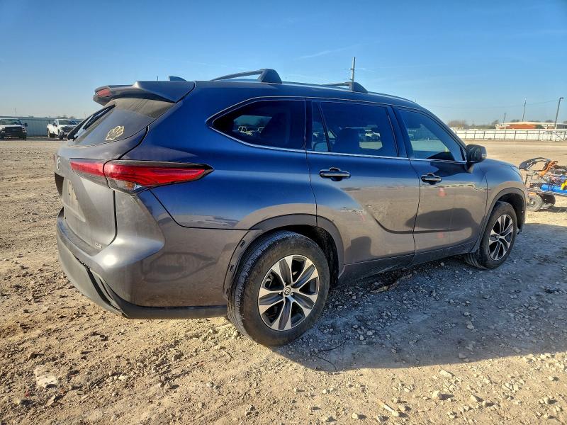 Фото 3 - TOYOTA HIGHLANDER