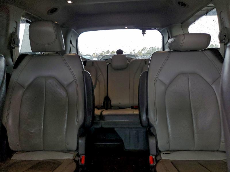 Фото 10 - CHRYSLER PACIFICA