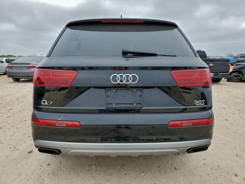 Фото 6 - AUDI Q7