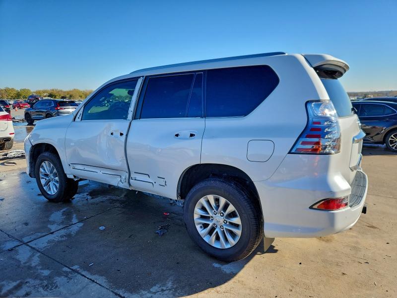 Фото 2 - LEXUS GX