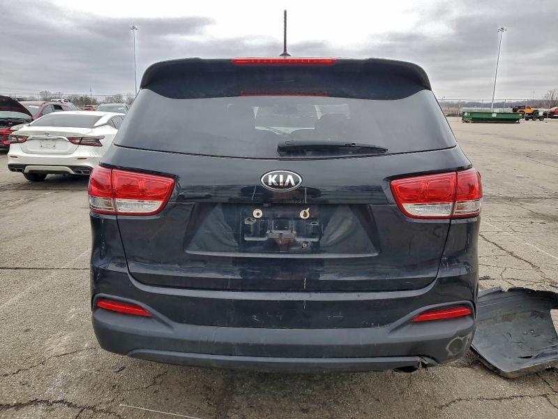 Фото 6 - KIA SORENTO