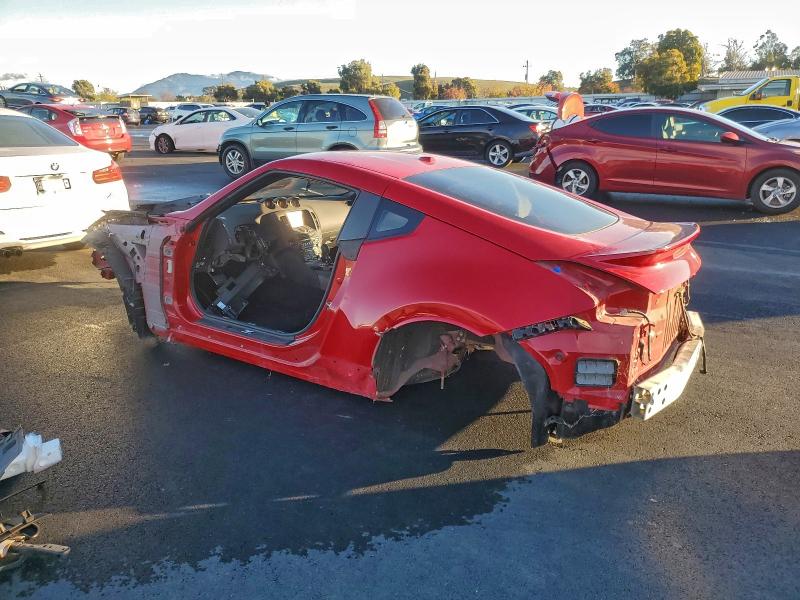 Фото 2 - NISSAN 370Z