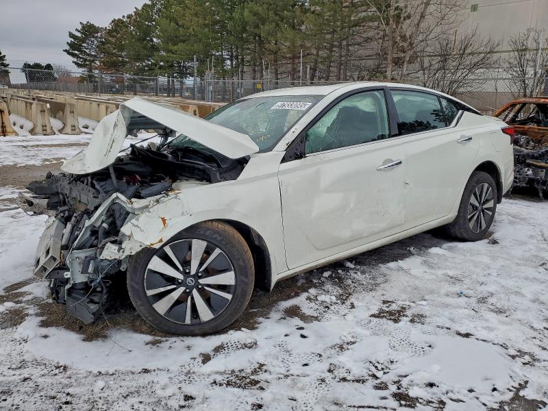 Фото 1 - NISSAN ALTIMA