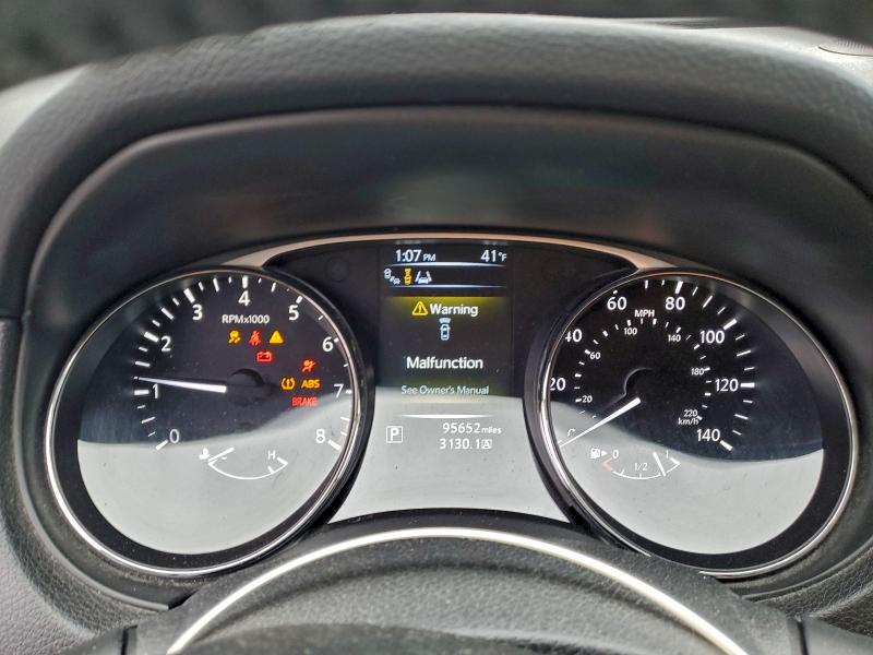 Фото 9 - NISSAN ROGUE