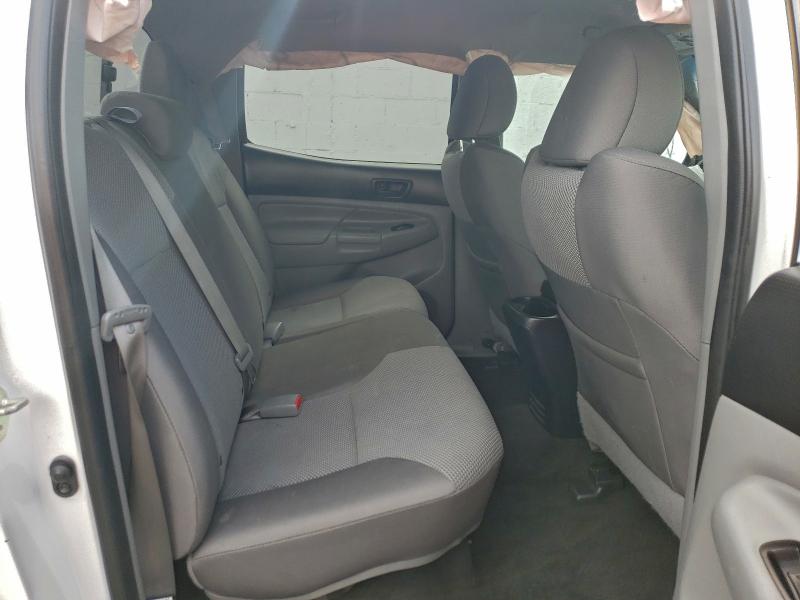 Фото 10 - TOYOTA TACOMA