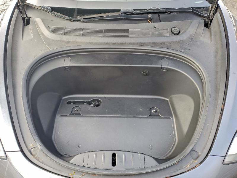 Фото 11 - TESLA MODEL 3