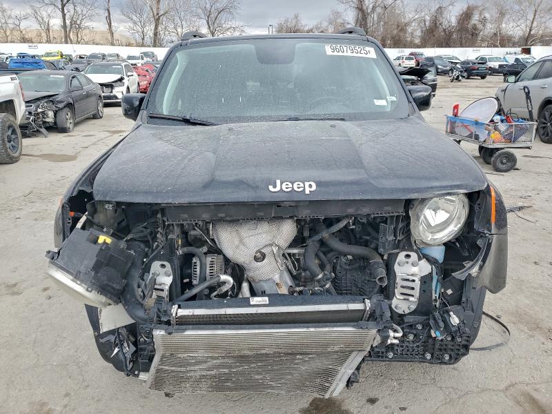 Фото 5 - JEEP RENEGADE