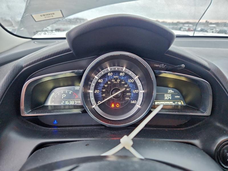 Фото 9 - TOYOTA YARIS