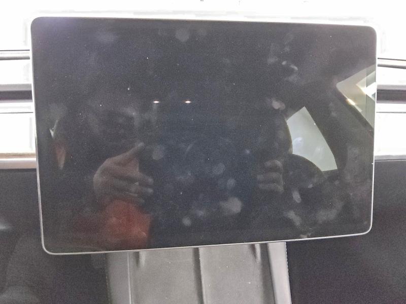 Фото 9 - TESLA MODEL 3