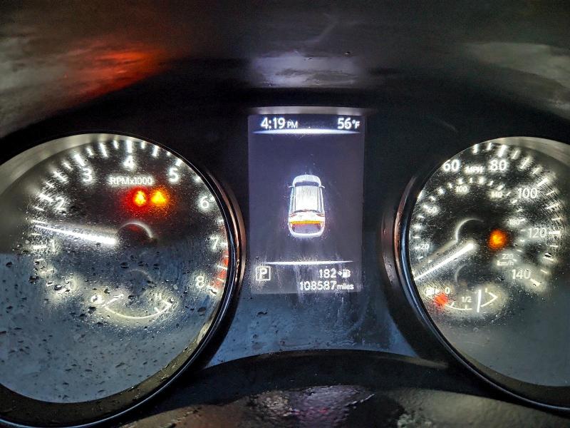 Фото 9 - NISSAN ROGUE