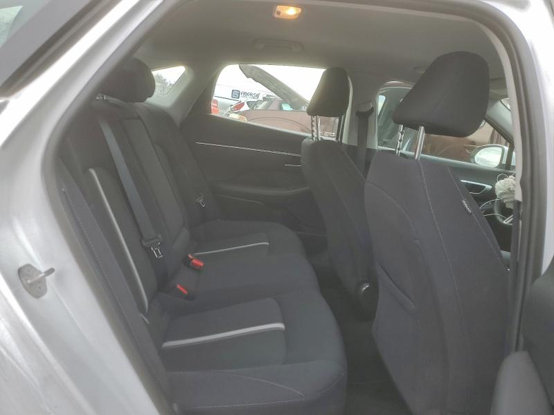 Фото 10 - HYUNDAI SONATA