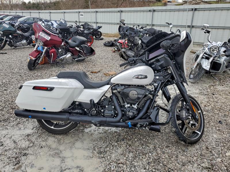 HARLEY-DAVIDSON FL 2024