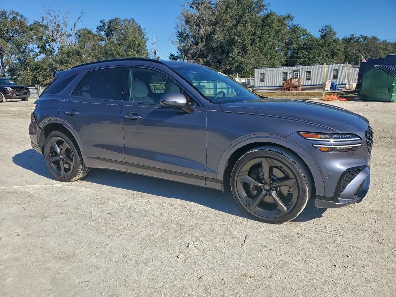 Фото 4 - GENESIS GV70 SPORT