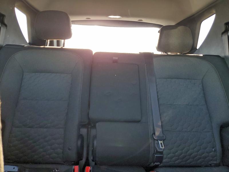 Фото 10 - CHEVROLET EQUINOX