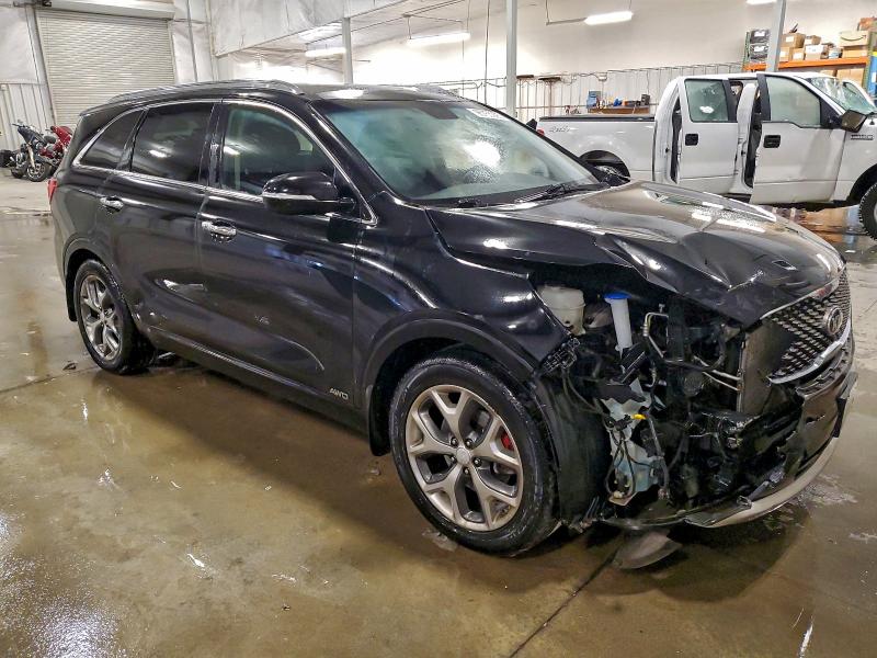 Фото 4 - KIA SORENTO