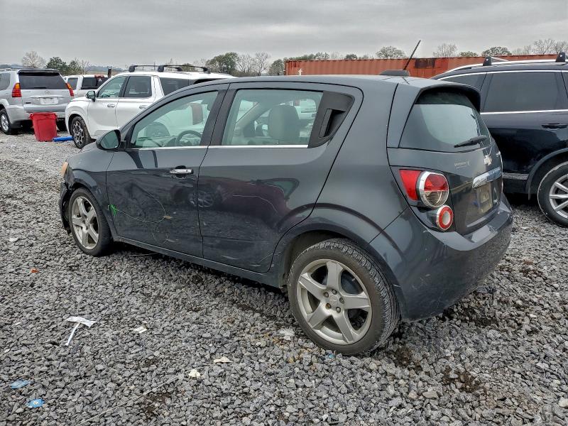 Фото 2 - CHEVROLET SONIC