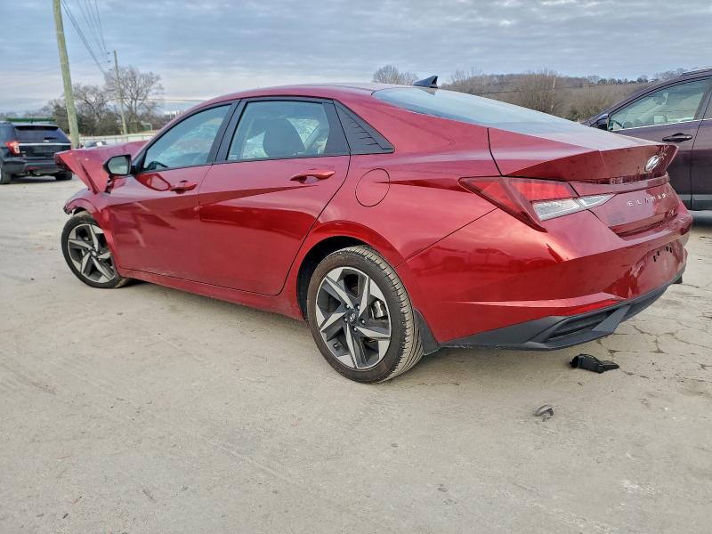 Фото 2 - HYUNDAI ELANTRA